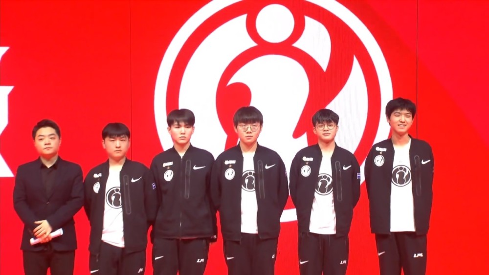 球上利用打 球上利用打