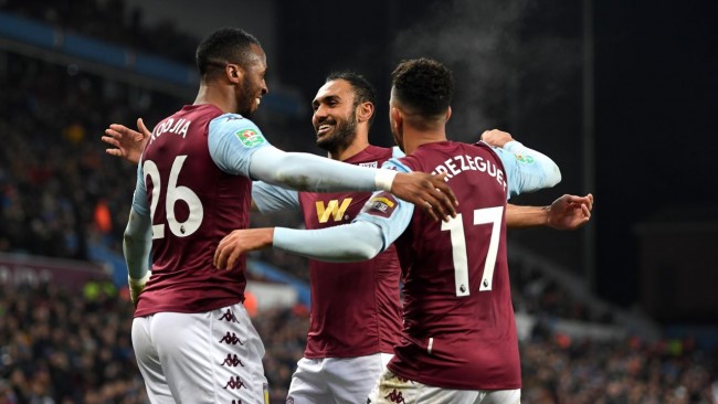 同坐评论席 同坐评论席