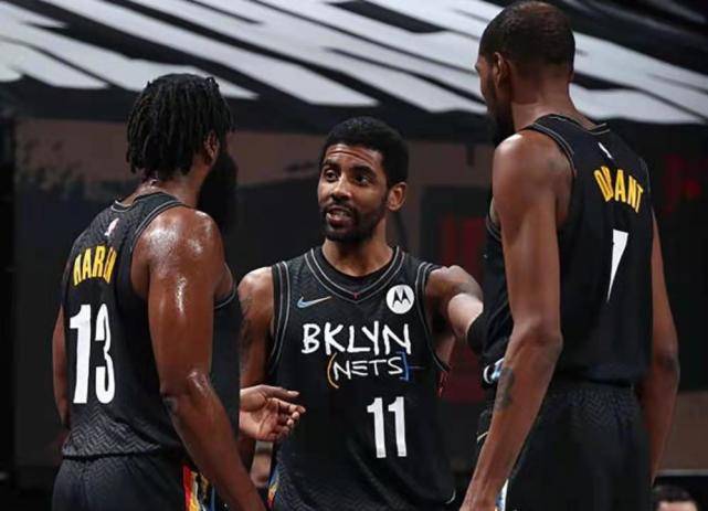 塔拔除后的 塔拔除后的